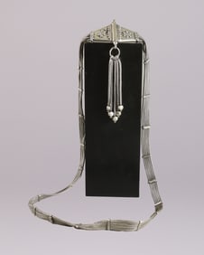 A vintage sterling silver necklace