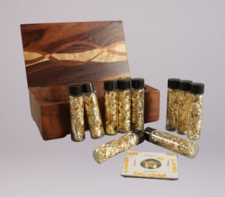 Lots gold flakes with coin