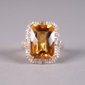 14 kt y/g Citrine diamond ring
