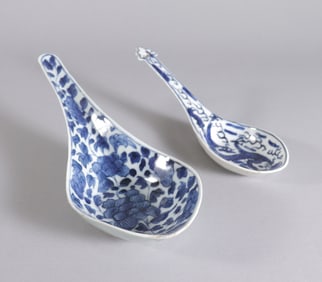 2 Chinese antique spoons