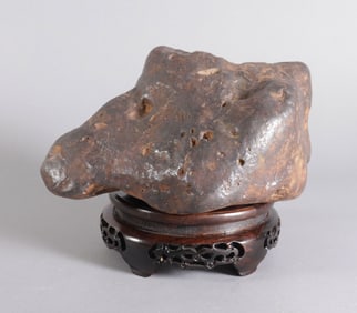 A large possible meteorite ungraded
