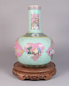 Chinese famille rose vase