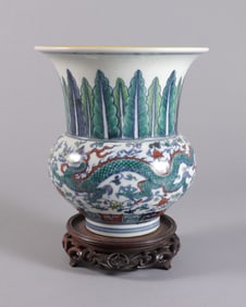 Chinese fine dragon pot