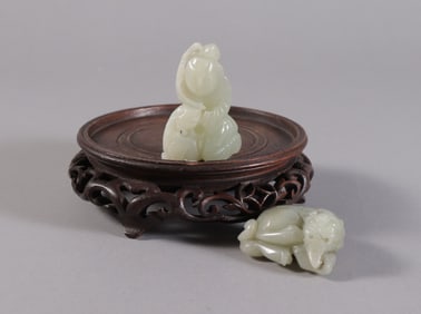 Lots Chinese antique jade figure