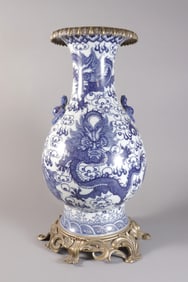Chinese tall b/w dragon vase