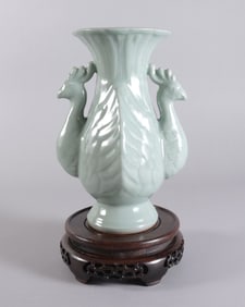 Chinese fine celadon vase