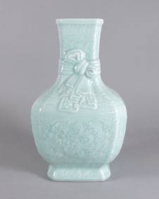 Chinese fine celadon vase