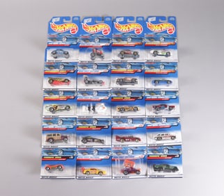 Lots Hot Wheels in original packaging