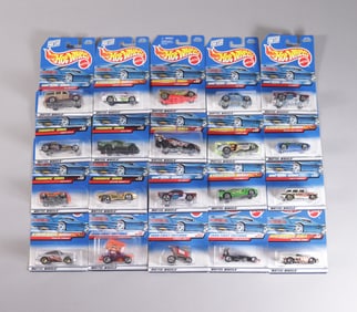 Lots Hot Wheels in original packaging