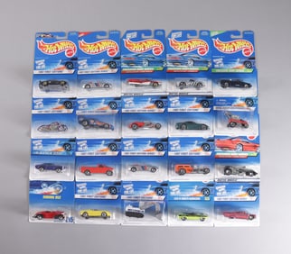 Lots Hot Wheels in original packaging