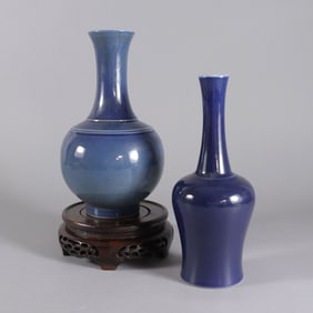 2 Chinese fine blue vase