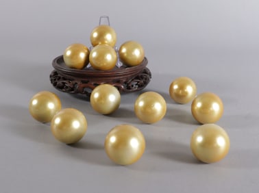 Lots Chinese fine glow balls