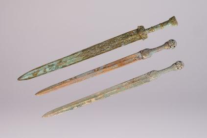 Lots Chinese bronze swords
