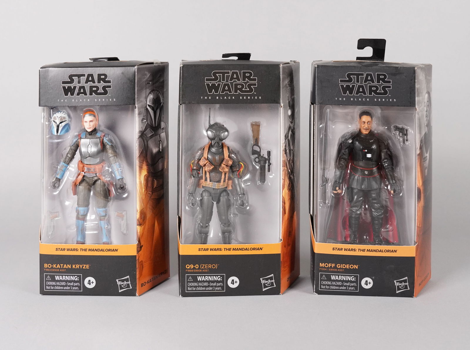 Lots Star Wars action figures: Lots Star Wars action figures, with packaging.