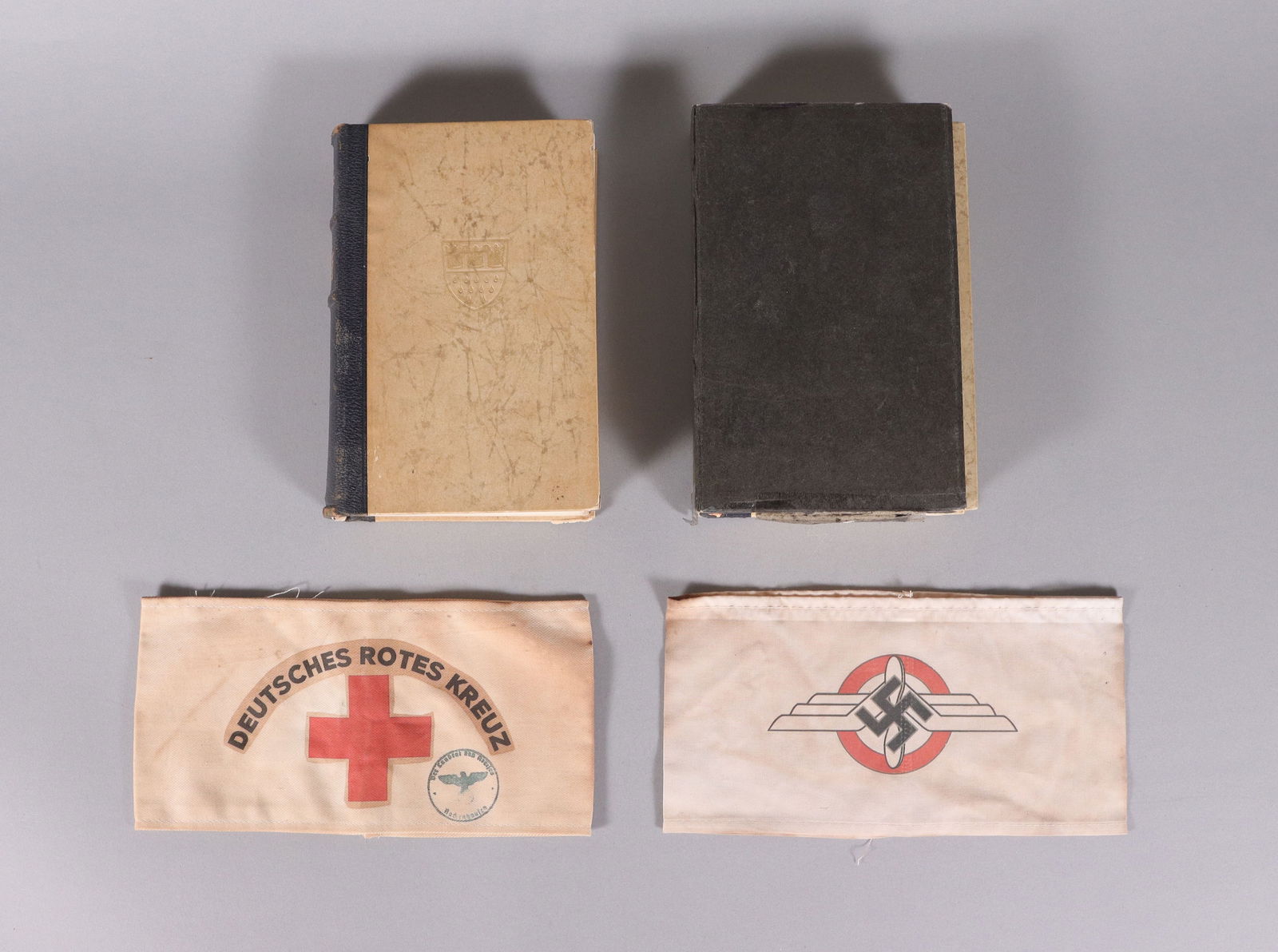 Lots antique Mein Kampf books (1 of 10)