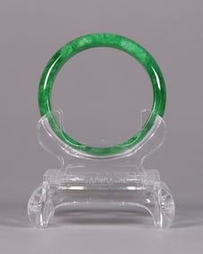 Chinese apple green bangle