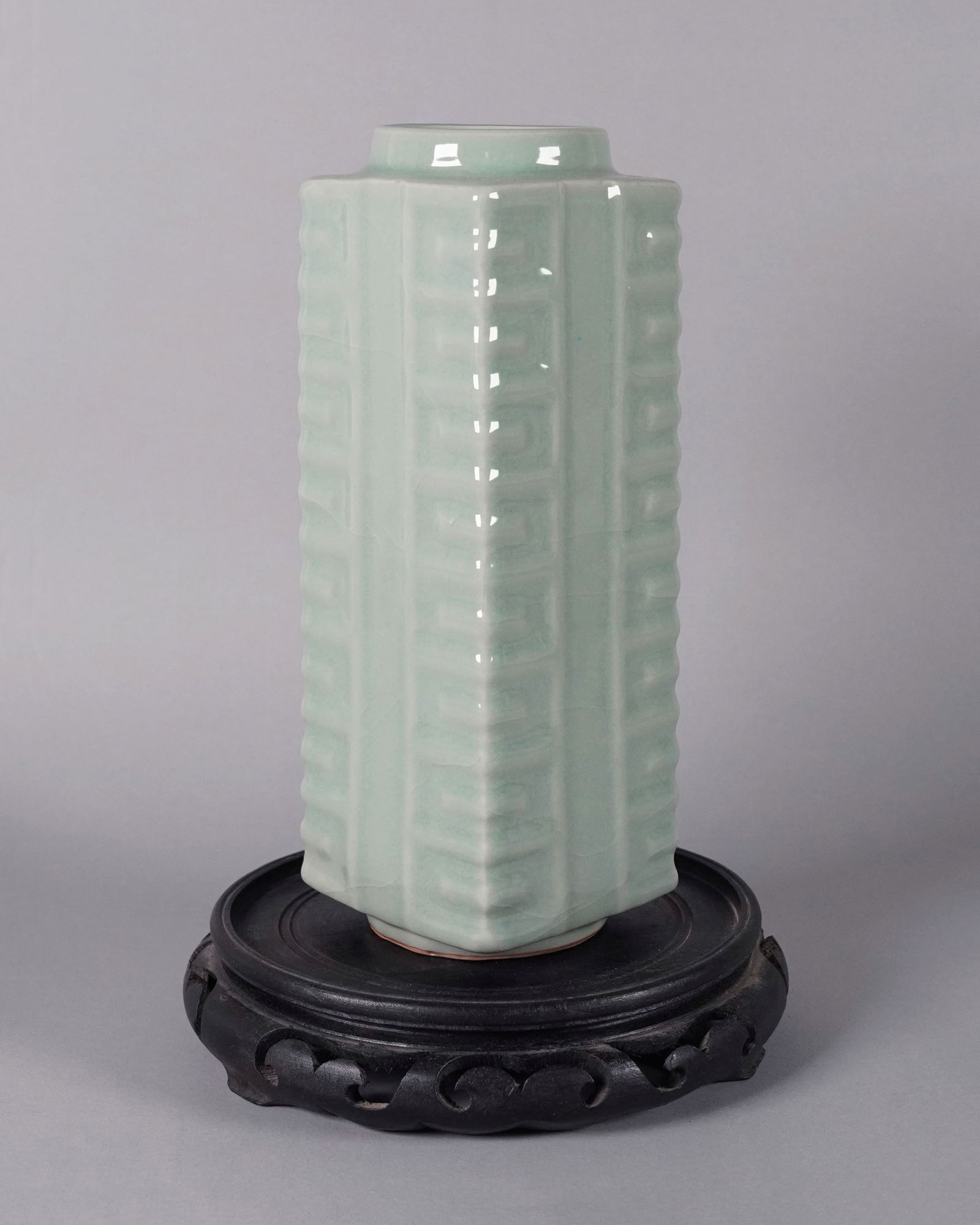 Chinese fine square vase estate (1 of 6)