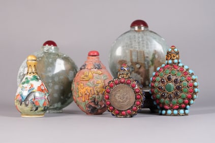 Lots Chinese snuff bottles