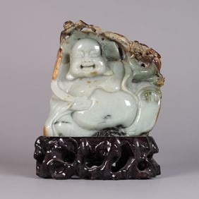Chinese fine jadeite with wooden stand