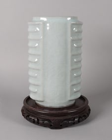 Chinese fine celadon vase