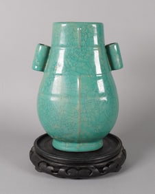 Chinese fine turquoise vase