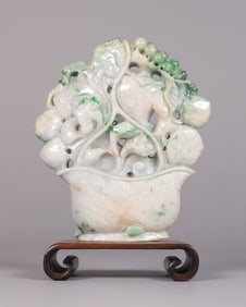 Chinese fine jadeite carving