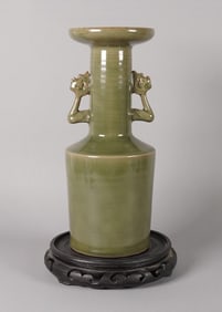 Chinese fine green vase