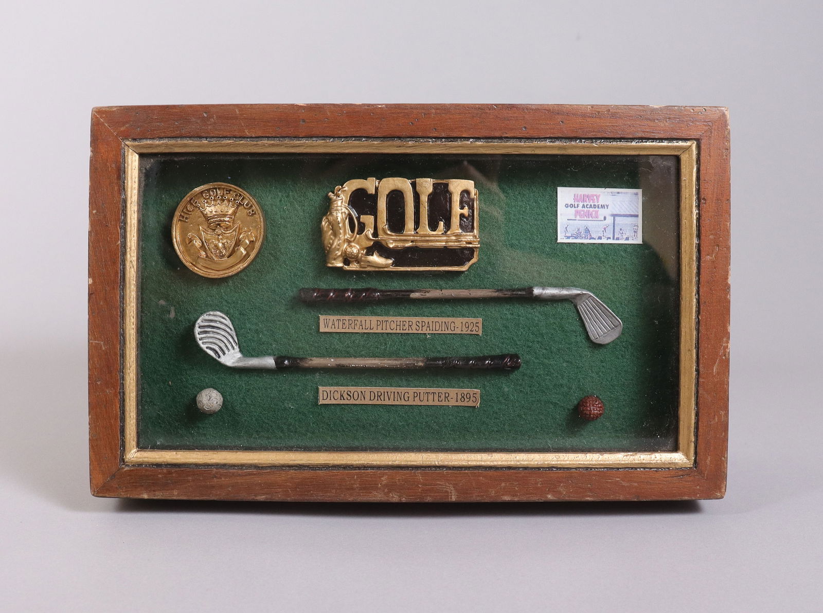 A vintage golf items (1 of 7)