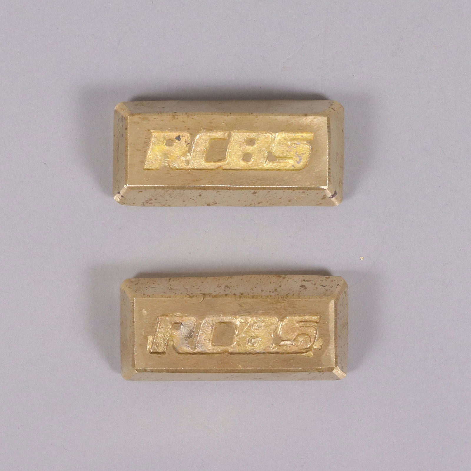 Lots fine ingots estate: Lots fine ingots estate, ungraded or authenticated. All sales are final, we do not guarantee any markings. No return.