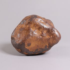A heavy meteorite boulder ungraded