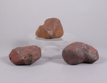 Lots possible meteorite boulder ungraded