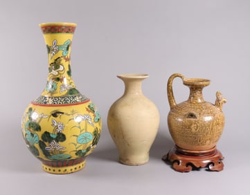 Lots Chinese fine vase