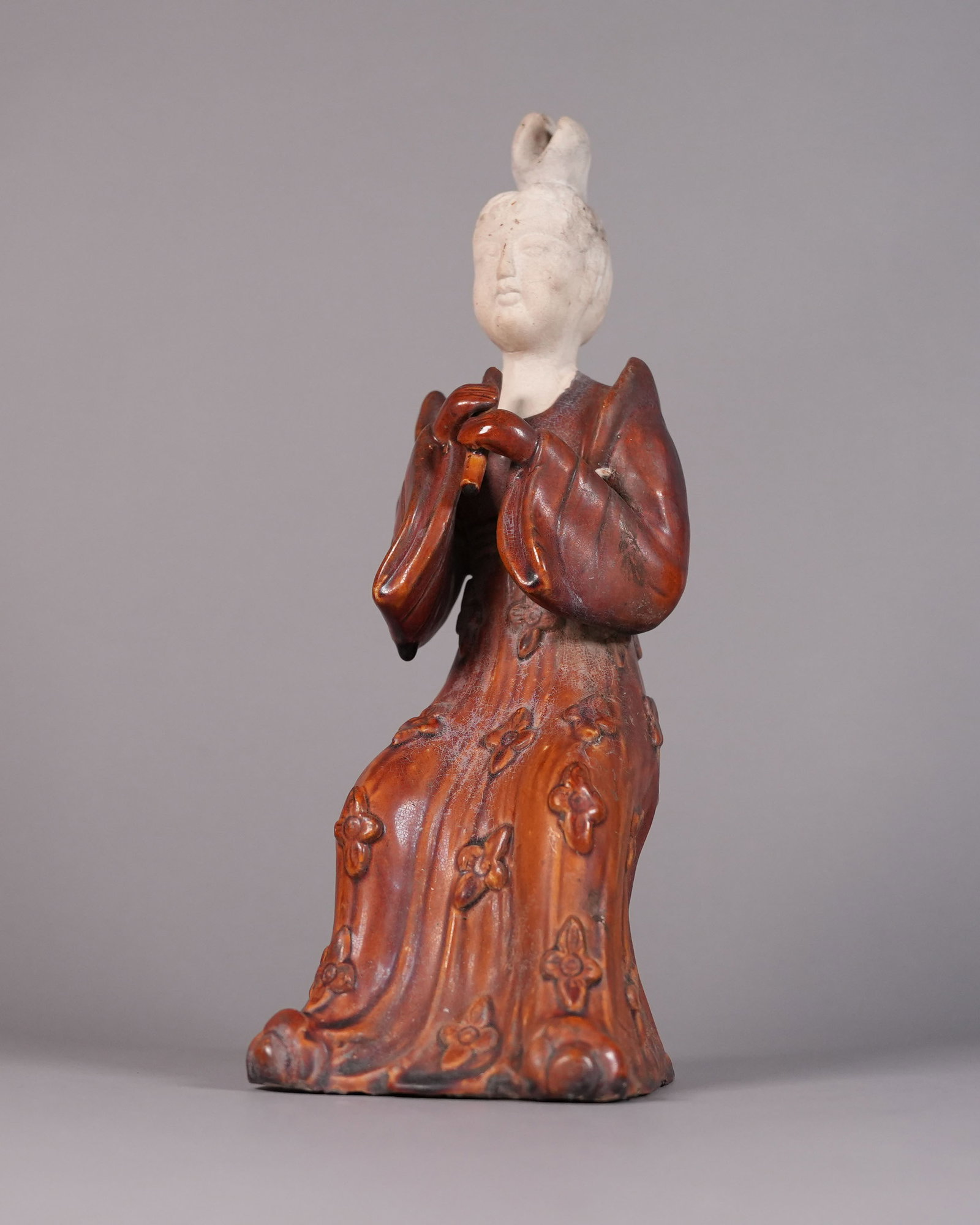 Chinese pottery finial figure: Chinese pottery finial figure. Condition selling it as is, has some damage. H: 13.5" x W: 5.3."