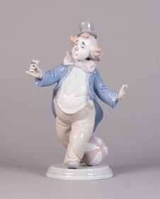 A Lladro clown figurine