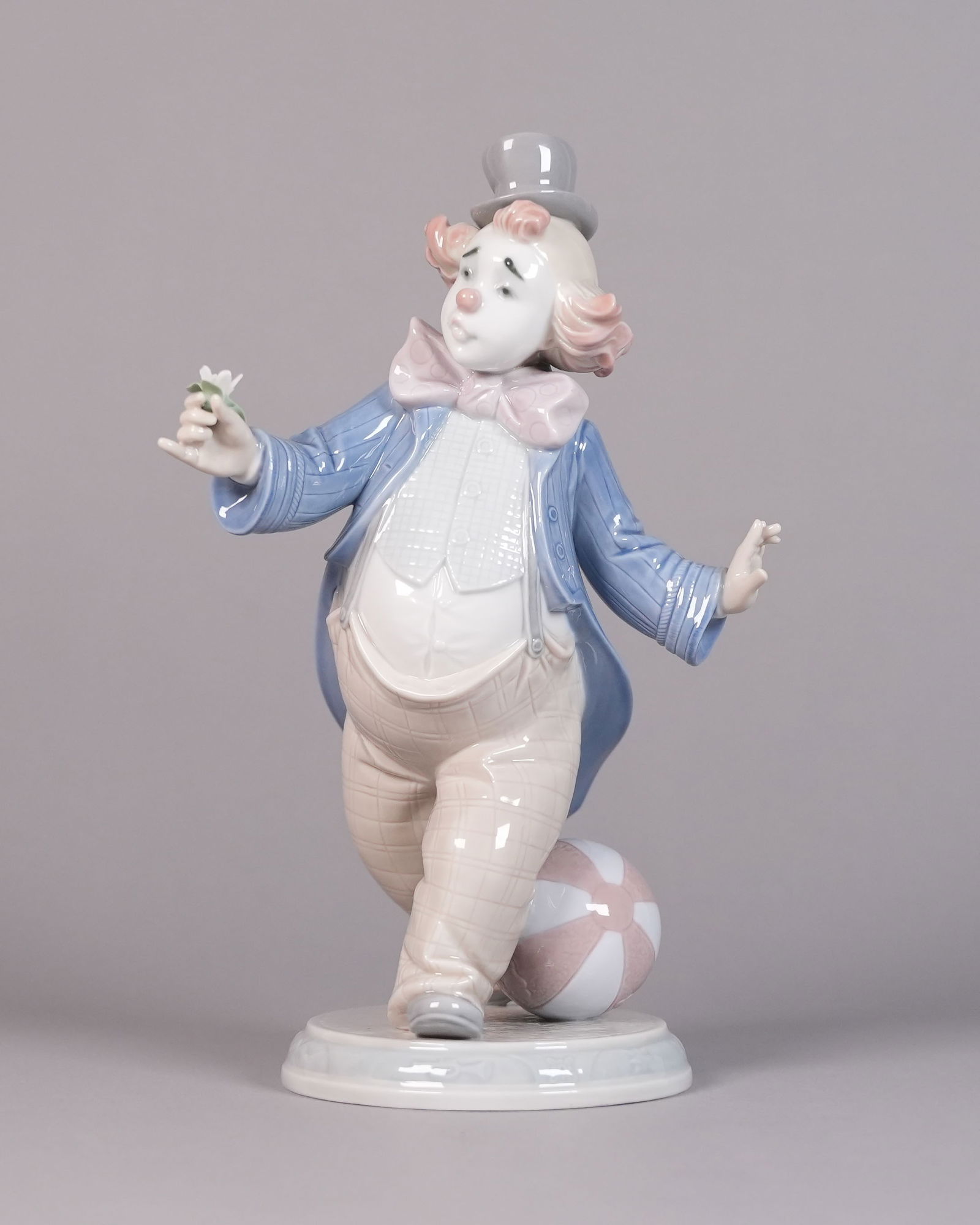 A Lladro clown figurine (1 of 7)