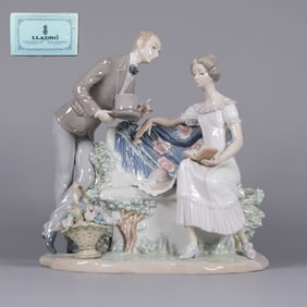 Lladro Dialogo Amoroso fine figurine