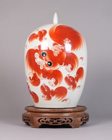 Chinese large antique lidded jar