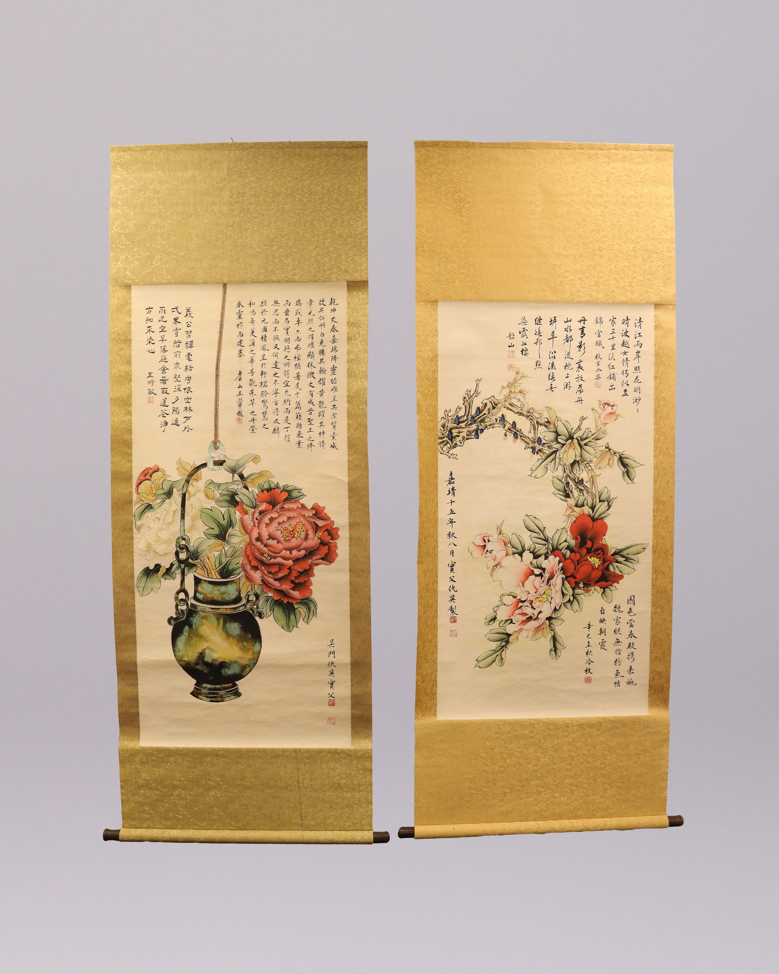 Lots Chinese fine scrolls: Lots Chinese fine scrolls.