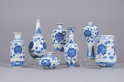 Lots Chinese b/w vase