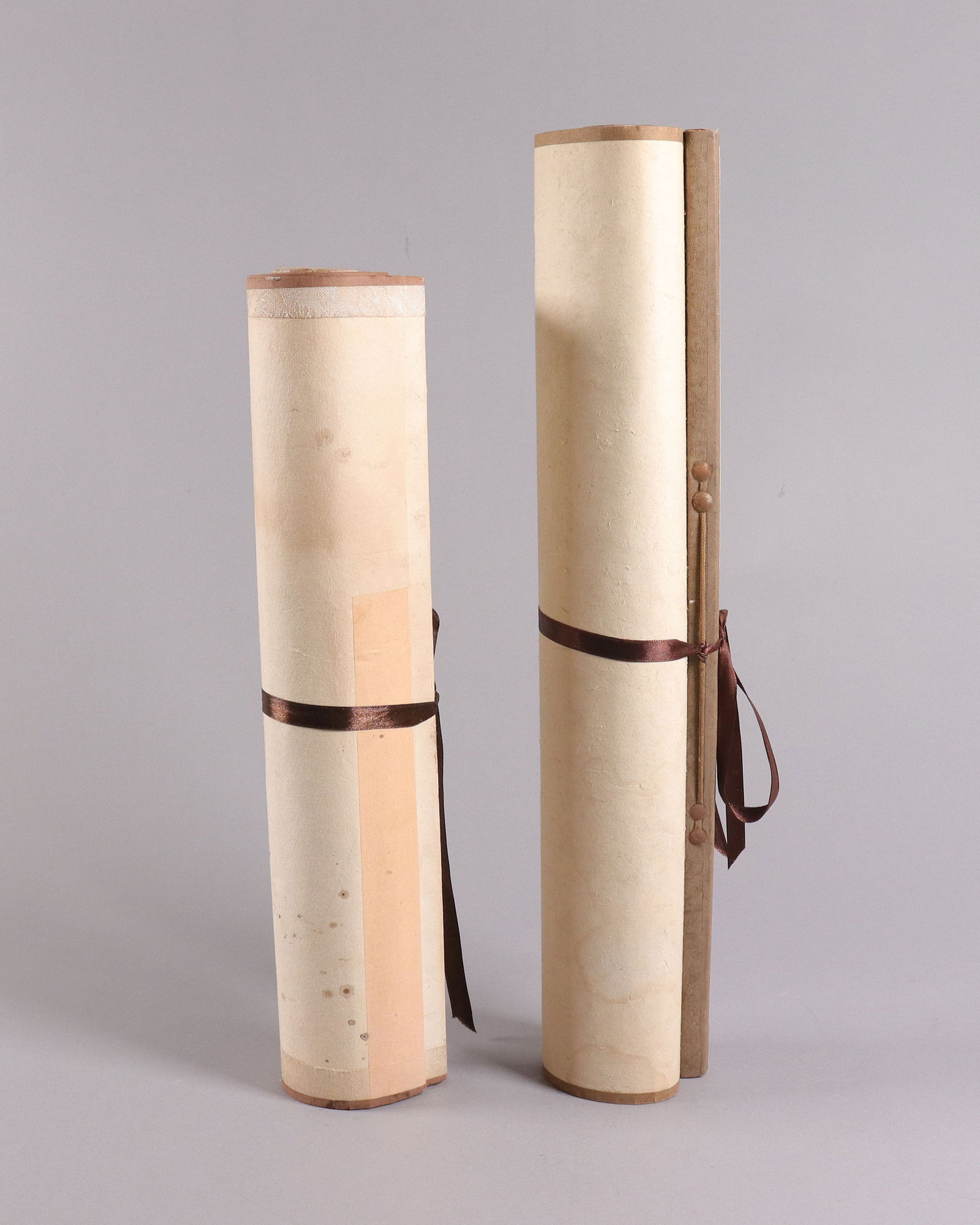 Lots Chinese scrolls: Lots Chinese scrolls.