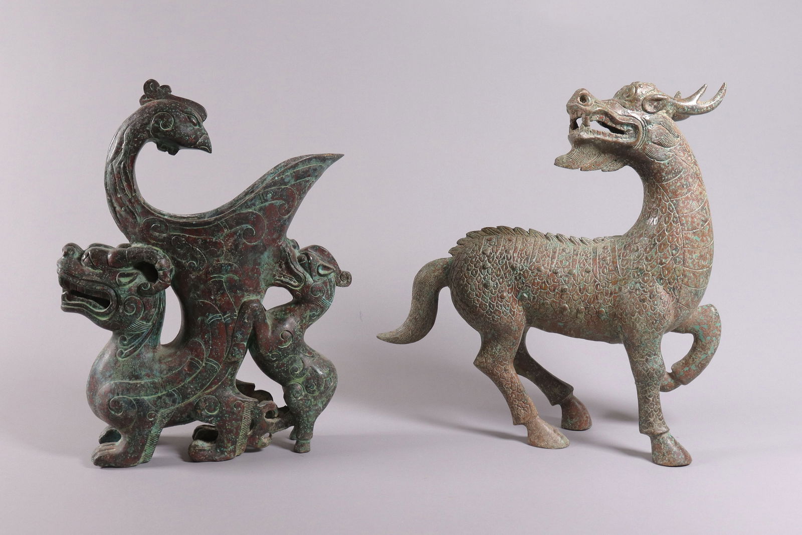 Lots Chinese bronze vessels (1 of 6)