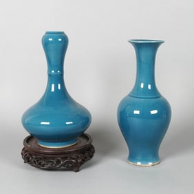 2 Chinese fine blue vase