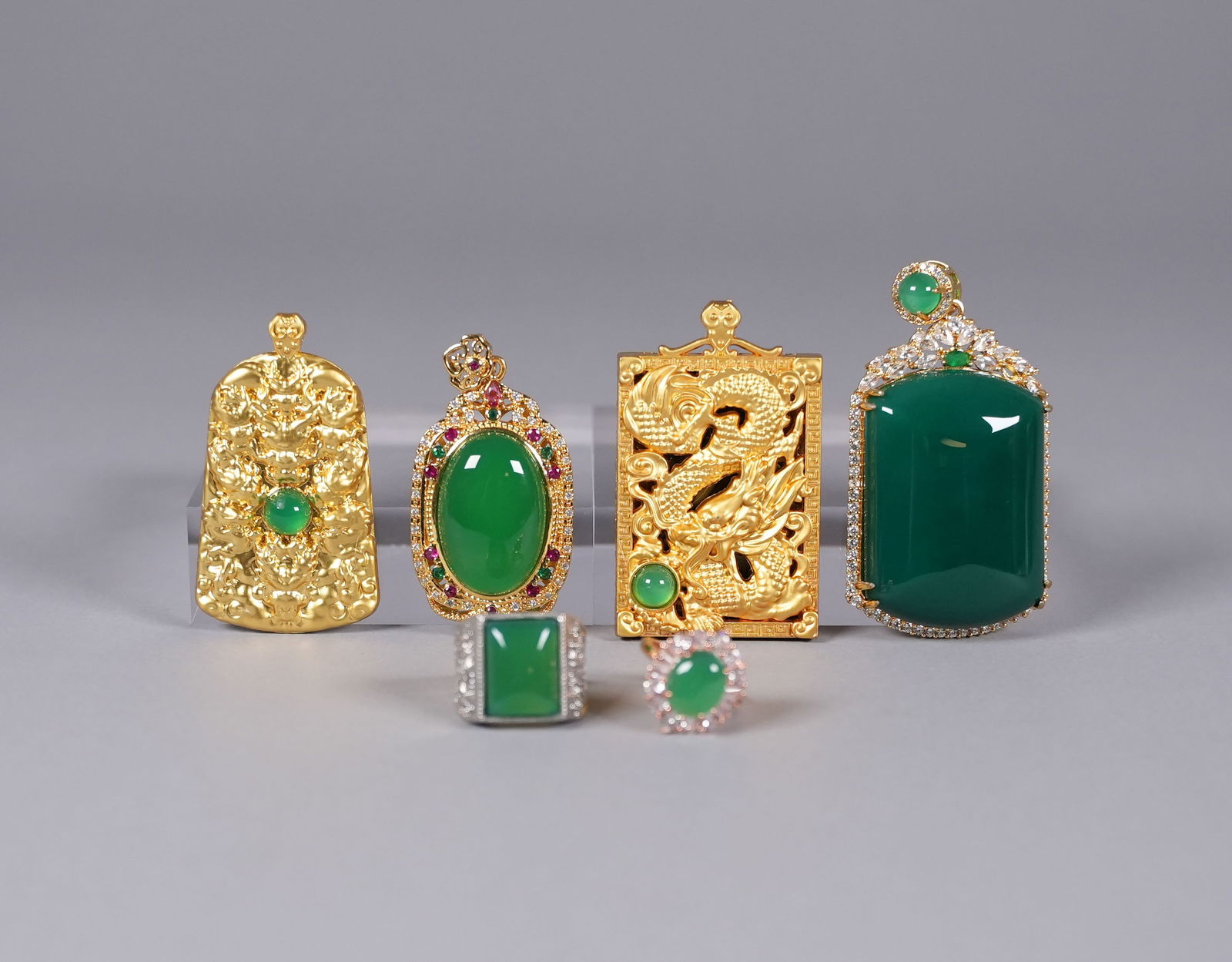 Lots Chinese fine gilted items (1 of 6)