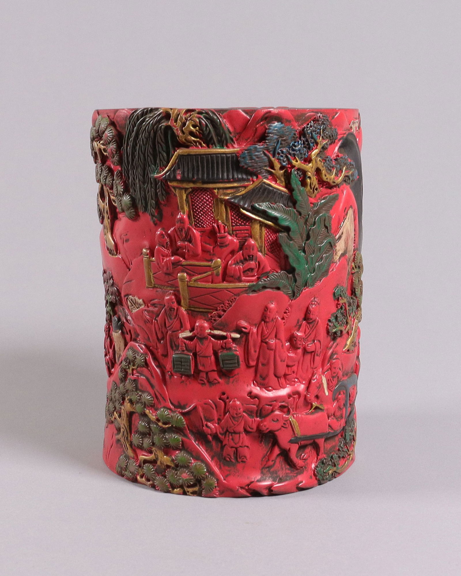 Chinese fine brush pot: Chinese fine brush pot. H: 5.8" x W: 5."