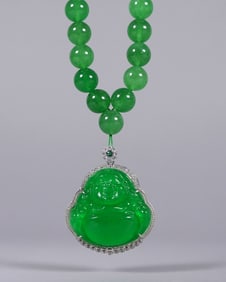 Chinese apple green necklace