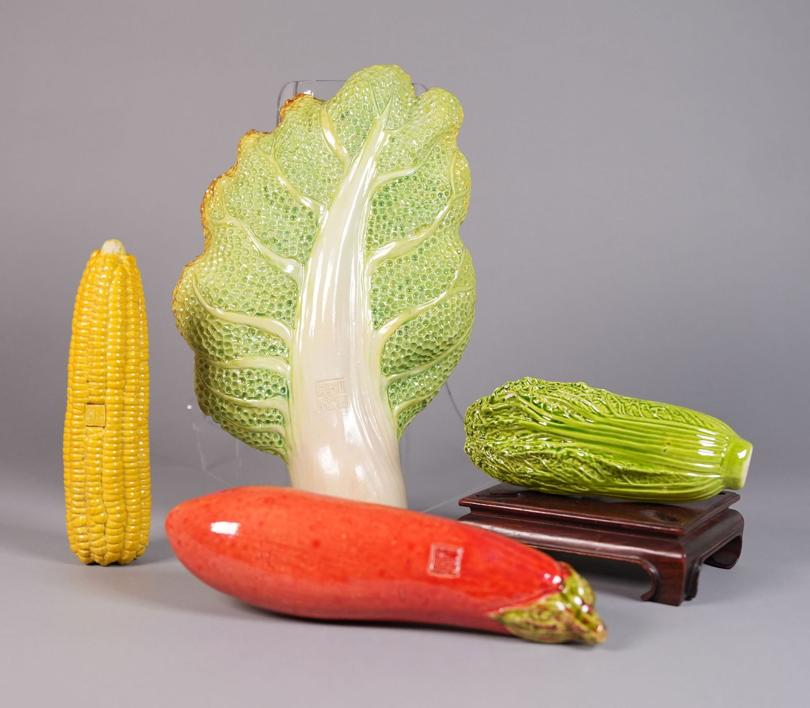 Lots Chinese porcelain items (1 of 11)