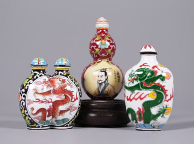 Lots Chinese snuff bottles