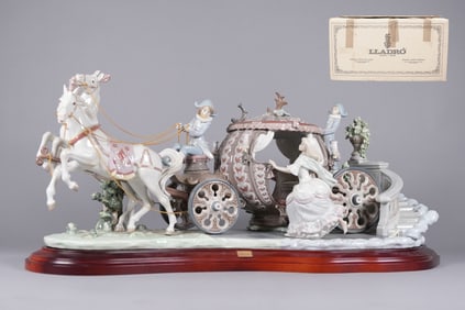 Rare Lladro At the Stroke of Tweleve figurine