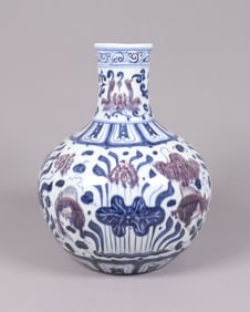 Chinese blue red vase