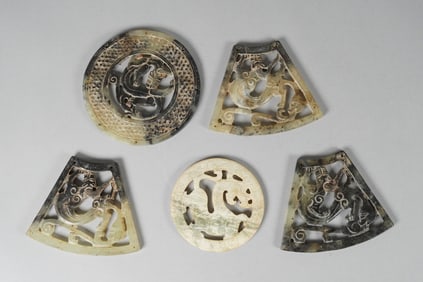 Lots Chinese carvings